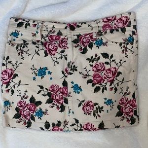 Heritage 1981 floral jean skirt